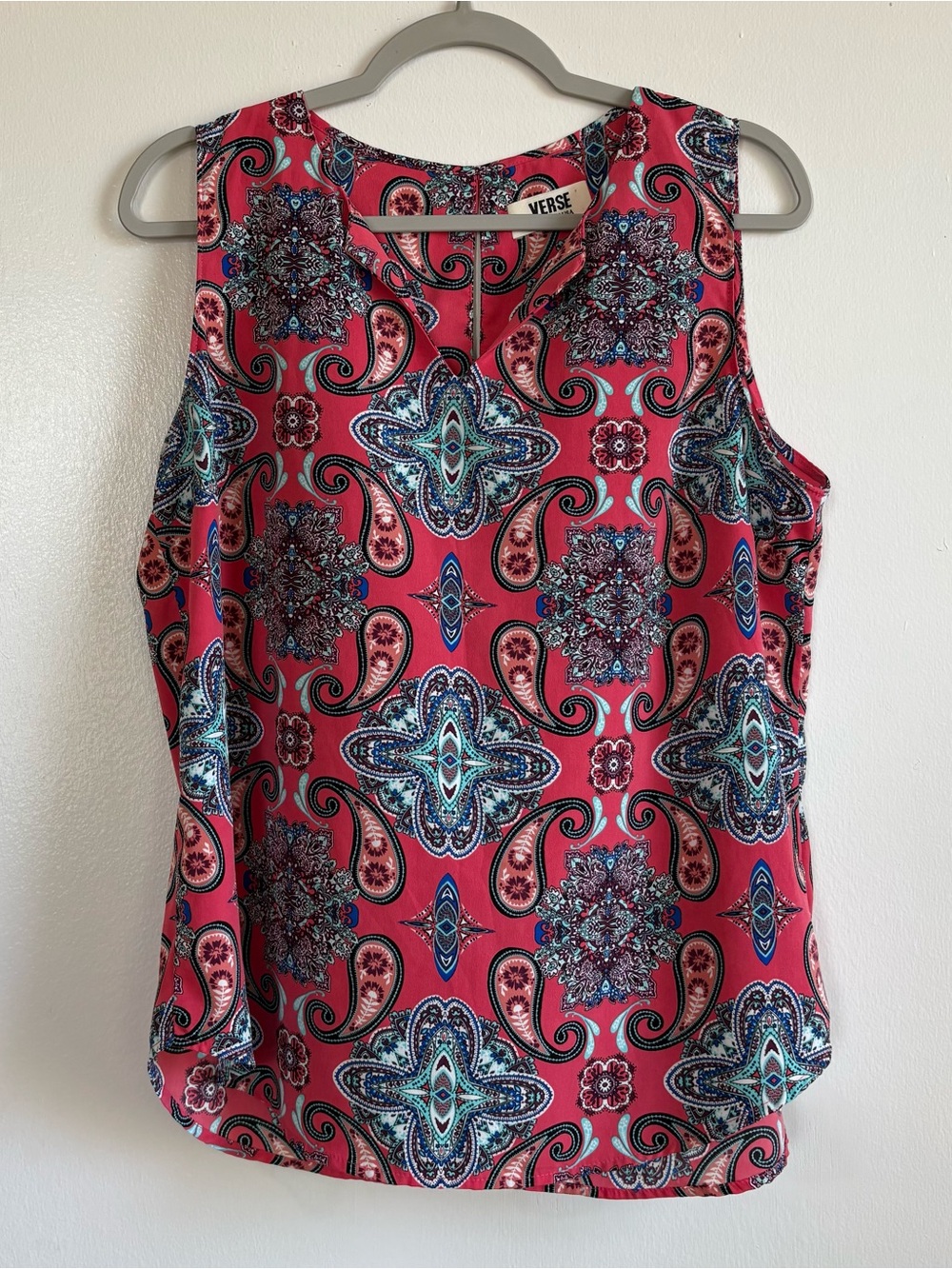 VERSE Red Paisley V-Neck Pleated Woven Sleeveless Pullover Blouse Women’s L